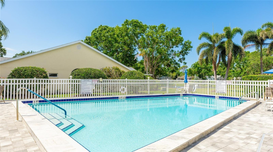 Sarasota, Florida 34243, 3 Bedroom Bedrooms, ,2 Bathroombathrooms,Residential,For Sale,Eleanor,0,Mfra4703667