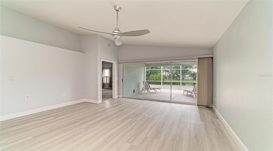 Sarasota, Florida 34243, 3 Bedroom Bedrooms, ,2 Bathroombathrooms,Residential,For Sale,Eleanor,0,Mfra4703667