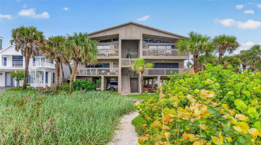 Indian Rocks Beach, Florida 33785, 2 Bedroom Bedrooms, ,2 Bathroombathrooms,Residential,For Sale,Beach,0,Mfrtb8531529