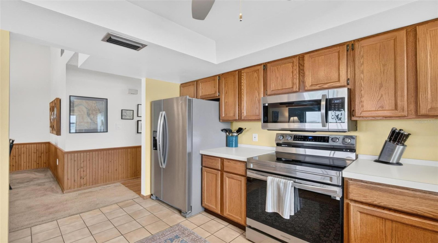 Indian Rocks Beach, Florida 33785, 2 Bedroom Bedrooms, ,2 Bathroombathrooms,Residential,For Sale,Beach,0,Mfrtb8531529