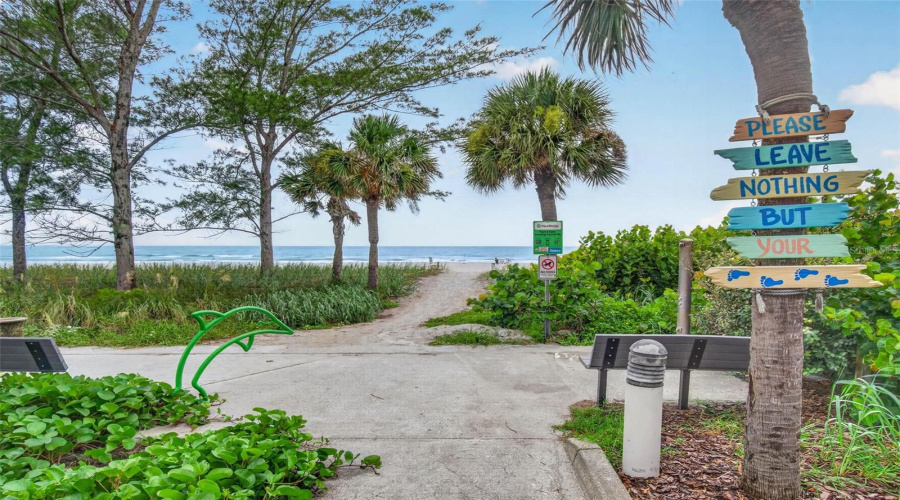 3Rd Ave Beach Access.