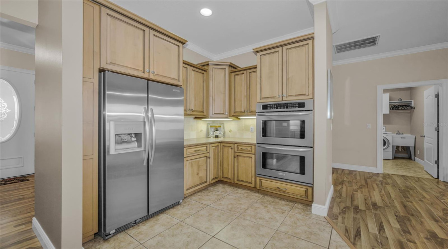 Double Ovens, Lazy Susan