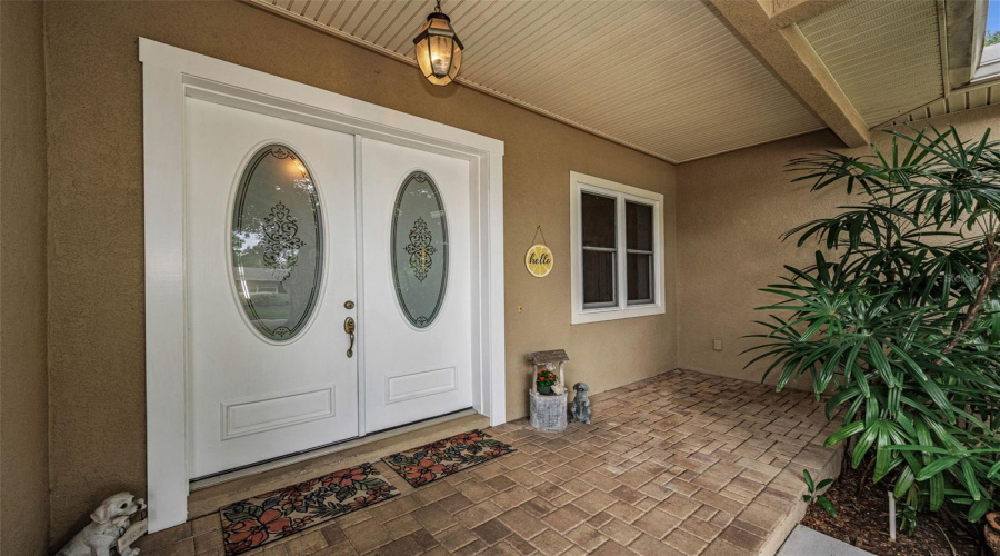 Welcome Home! Nice Covered Porch