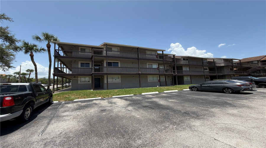 Tampa, Florida 33615, 2 Bedroom Bedrooms, ,2 Bathroombathrooms,Residential,For Sale,Newtown,0,Mfrtb8531920