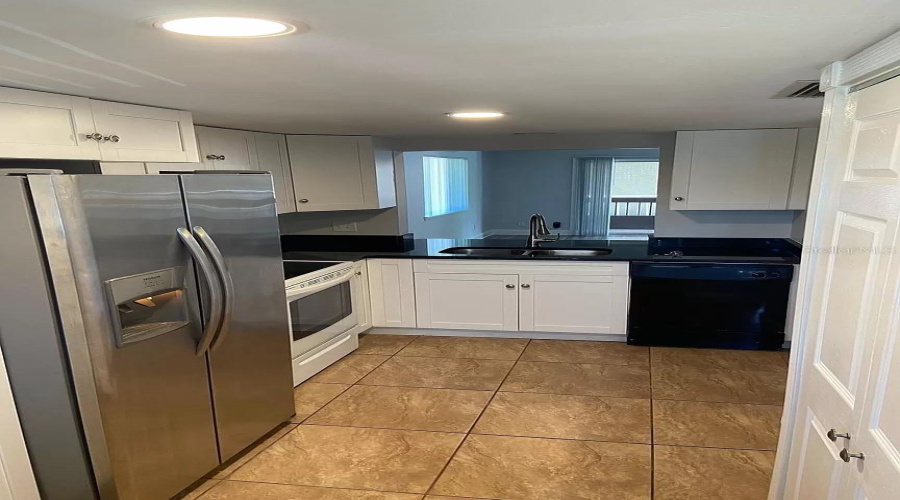 Tampa, Florida 33615, 2 Bedroom Bedrooms, ,2 Bathroombathrooms,Residential,For Sale,Newtown,0,Mfrtb8531920