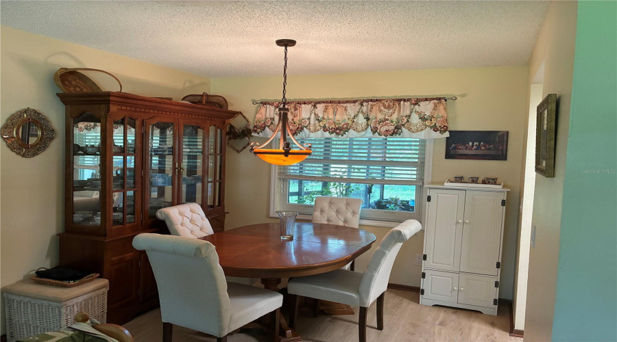 Orlando, Florida 32817, 3 Bedroom Bedrooms, ,2 Bathroombathrooms,Residential,For Sale,Toby,0,Mfro6420573