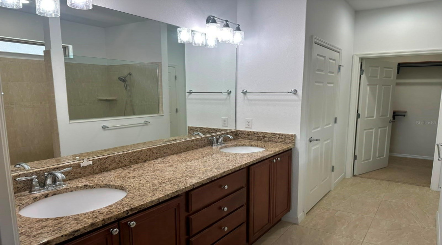 Davenport, Florida 33837, 3 Bedroom Bedrooms, ,2 Bathroombathrooms,Residential,For Sale,Navarra,0,Mfrs5156401