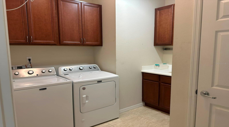 Davenport, Florida 33837, 3 Bedroom Bedrooms, ,2 Bathroombathrooms,Residential,For Sale,Navarra,0,Mfrs5156401