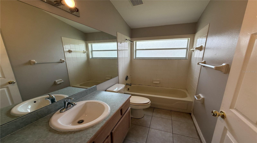 Clermont, Florida 34714, 4 Bedroom Bedrooms, ,3 Bathroombathrooms,Residential,For Sale,Magnolia Hill,0,Mfro6436940