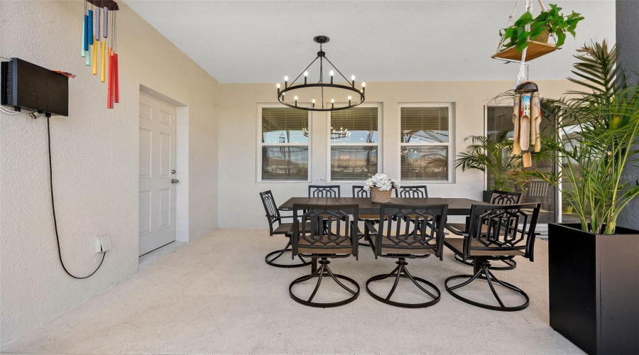 Davenport, Florida 33837, 6 Bedroom Bedrooms, ,5 Bathroombathrooms,Residential,For Sale,Oakmoss,0,Mfro6436902