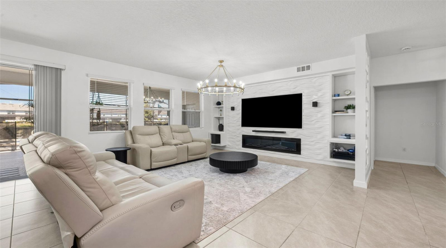 Davenport, Florida 33837, 6 Bedroom Bedrooms, ,5 Bathroombathrooms,Residential,For Sale,Oakmoss,0,Mfro6436902