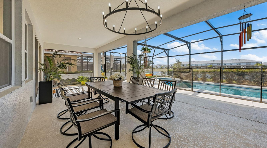 Davenport, Florida 33837, 6 Bedroom Bedrooms, ,5 Bathroombathrooms,Residential,For Sale,Oakmoss,0,Mfro6436902