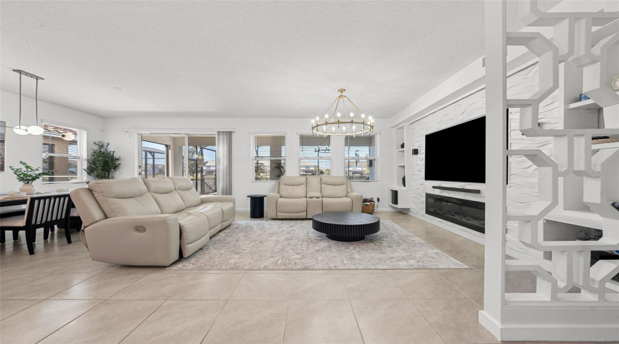 Davenport, Florida 33837, 6 Bedroom Bedrooms, ,5 Bathroombathrooms,Residential,For Sale,Oakmoss,0,Mfro6436902