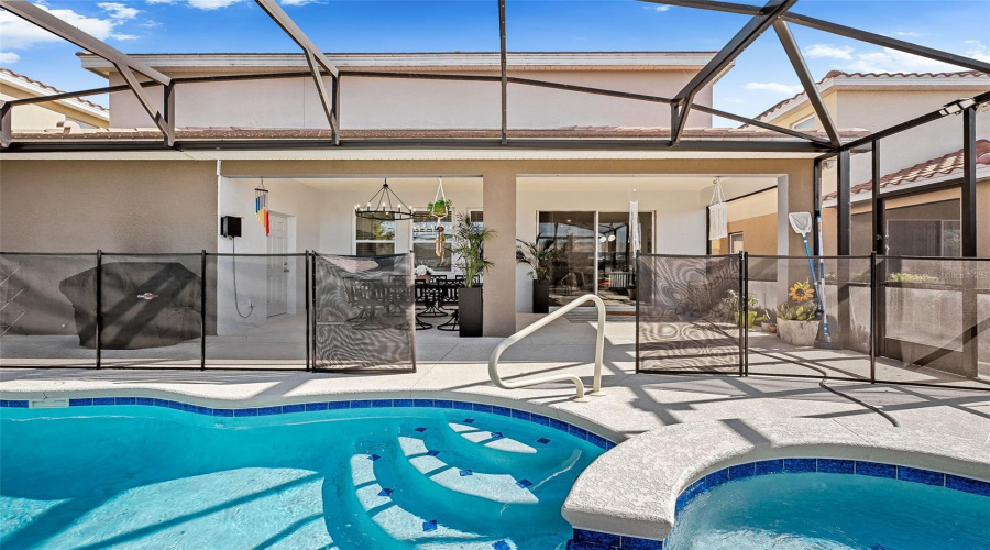Davenport, Florida 33837, 6 Bedroom Bedrooms, ,5 Bathroombathrooms,Residential,For Sale,Oakmoss,0,Mfro6436902