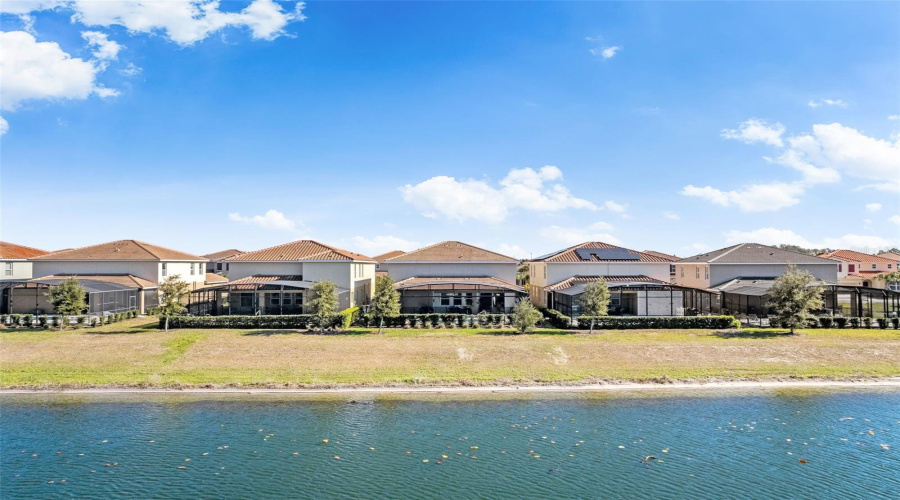 Davenport, Florida 33837, 6 Bedroom Bedrooms, ,5 Bathroombathrooms,Residential,For Sale,Oakmoss,0,Mfro6436902