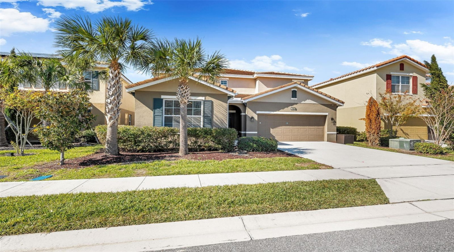 Davenport, Florida 33837, 6 Bedroom Bedrooms, ,5 Bathroombathrooms,Residential,For Sale,Oakmoss,0,Mfro6436902