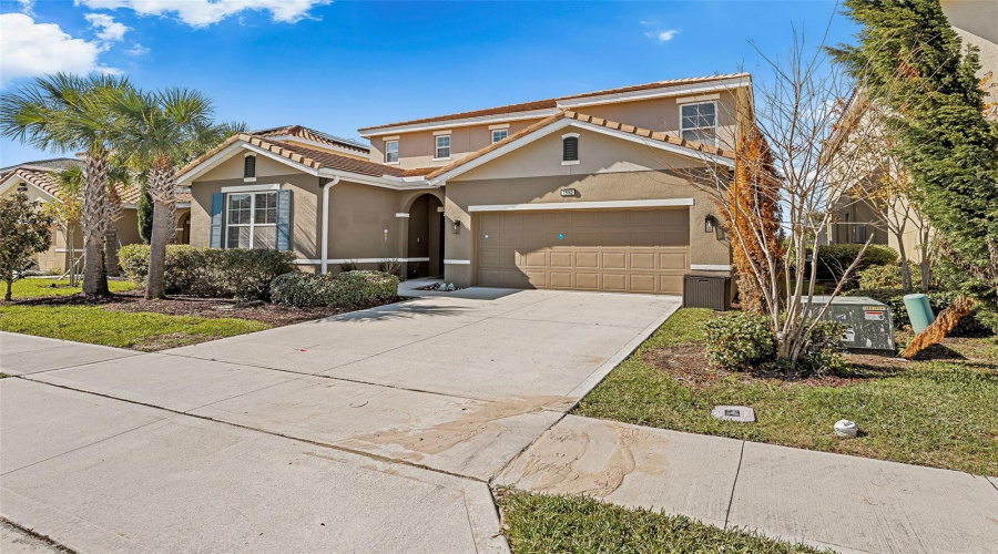 Davenport, Florida 33837, 6 Bedroom Bedrooms, ,5 Bathroombathrooms,Residential,For Sale,Oakmoss,0,Mfro6436902