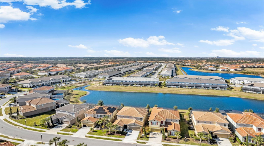 Davenport, Florida 33837, 6 Bedroom Bedrooms, ,5 Bathroombathrooms,Residential,For Sale,Oakmoss,0,Mfro6436902
