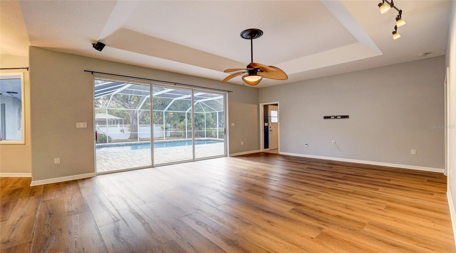 Bradenton, Florida 34212, 5 Bedroom Bedrooms, ,2 Bathroombathrooms,Residential,For Sale,Mill,0,Mfra4704077