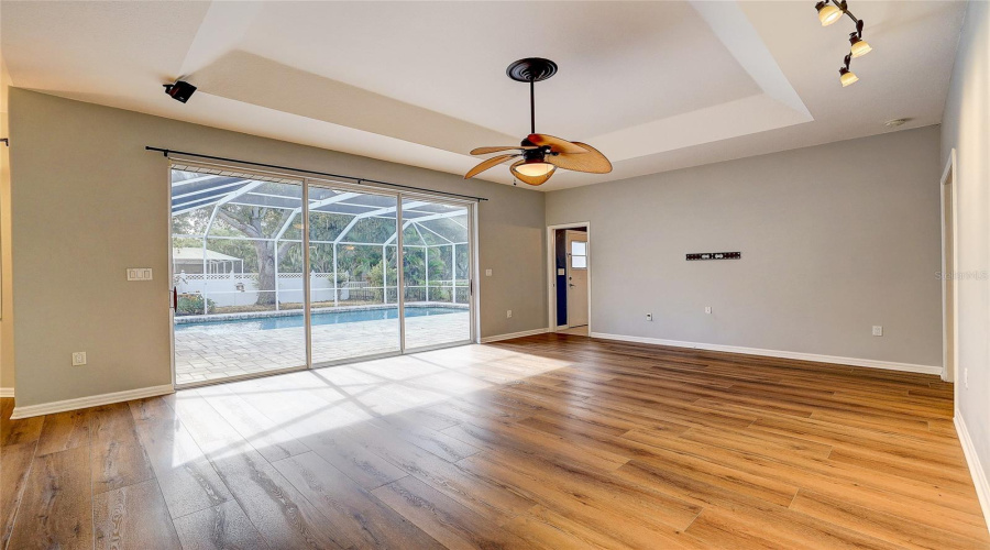 Bradenton, Florida 34212, 5 Bedroom Bedrooms, ,2 Bathroombathrooms,Residential,For Sale,Mill,0,Mfra4704077