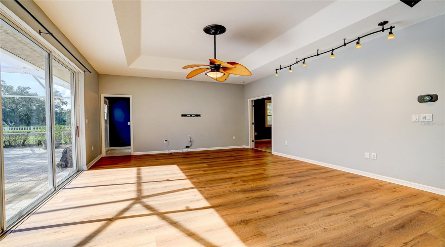 Bradenton, Florida 34212, 5 Bedroom Bedrooms, ,2 Bathroombathrooms,Residential,For Sale,Mill,0,Mfra4704077