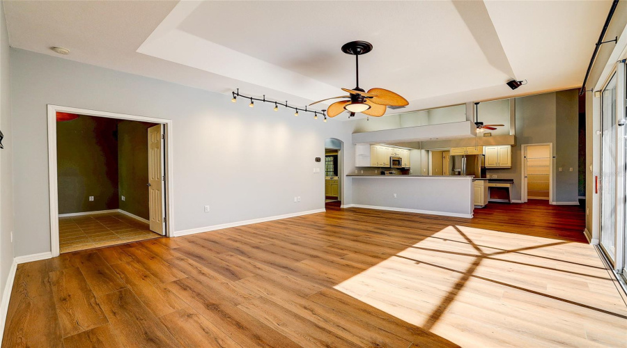 Bradenton, Florida 34212, 5 Bedroom Bedrooms, ,2 Bathroombathrooms,Residential,For Sale,Mill,0,Mfra4704077