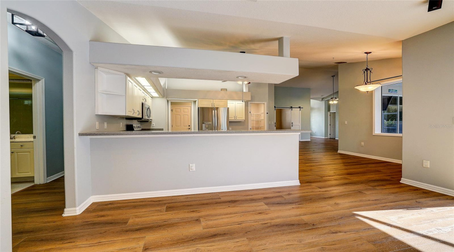 Bradenton, Florida 34212, 5 Bedroom Bedrooms, ,2 Bathroombathrooms,Residential,For Sale,Mill,0,Mfra4704077