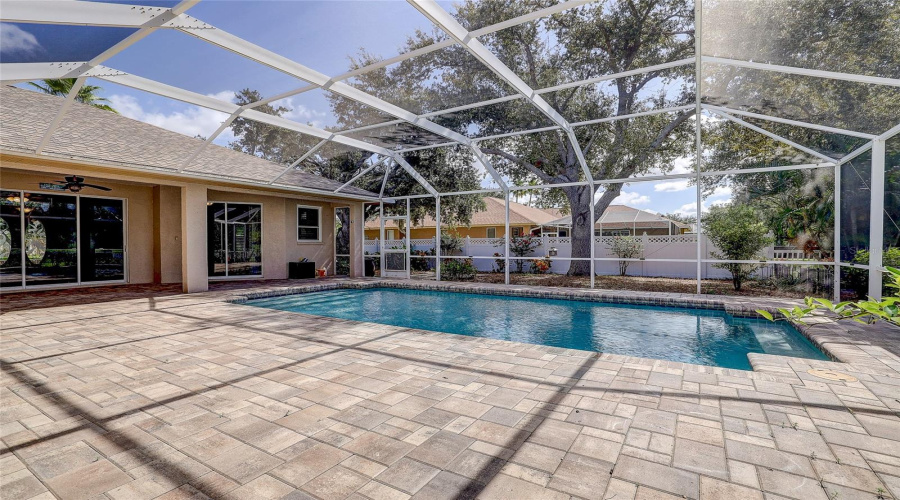 Bradenton, Florida 34212, 5 Bedroom Bedrooms, ,2 Bathroombathrooms,Residential,For Sale,Mill,0,Mfra4704077