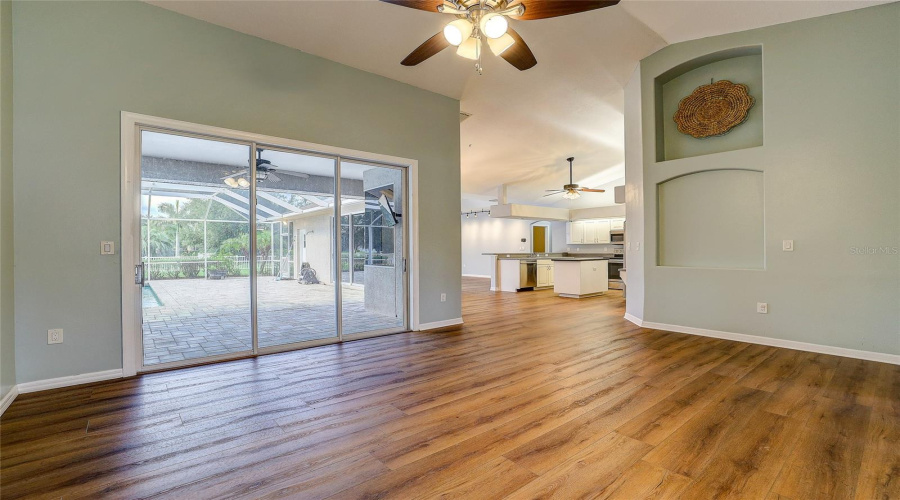 Bradenton, Florida 34212, 5 Bedroom Bedrooms, ,2 Bathroombathrooms,Residential,For Sale,Mill,0,Mfra4704077
