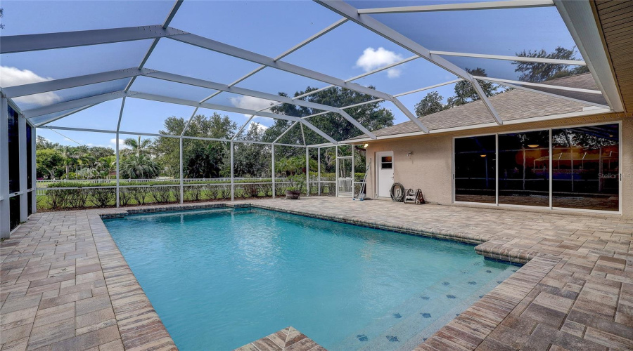Bradenton, Florida 34212, 5 Bedroom Bedrooms, ,2 Bathroombathrooms,Residential,For Sale,Mill,0,Mfra4704077