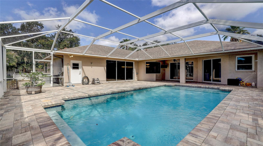 Bradenton, Florida 34212, 5 Bedroom Bedrooms, ,2 Bathroombathrooms,Residential,For Sale,Mill,0,Mfra4704077