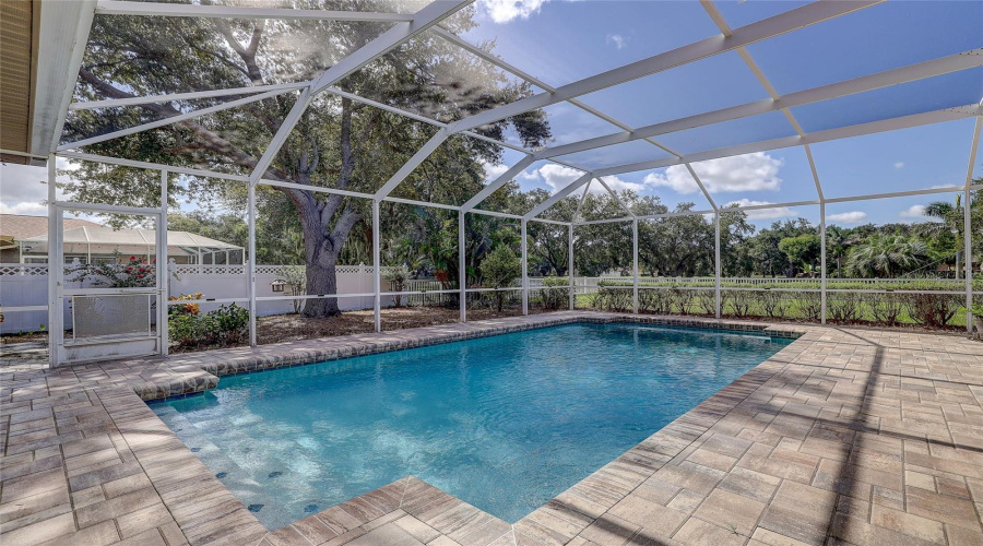 Bradenton, Florida 34212, 5 Bedroom Bedrooms, ,2 Bathroombathrooms,Residential,For Sale,Mill,0,Mfra4704077