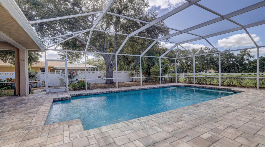Bradenton, Florida 34212, 5 Bedroom Bedrooms, ,2 Bathroombathrooms,Residential,For Sale,Mill,0,Mfra4704077