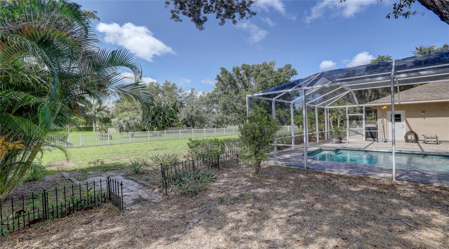 Bradenton, Florida 34212, 5 Bedroom Bedrooms, ,2 Bathroombathrooms,Residential,For Sale,Mill,0,Mfra4704077