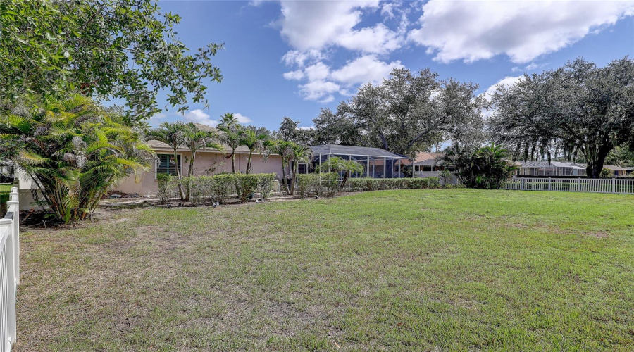 Bradenton, Florida 34212, 5 Bedroom Bedrooms, ,2 Bathroombathrooms,Residential,For Sale,Mill,0,Mfra4704077