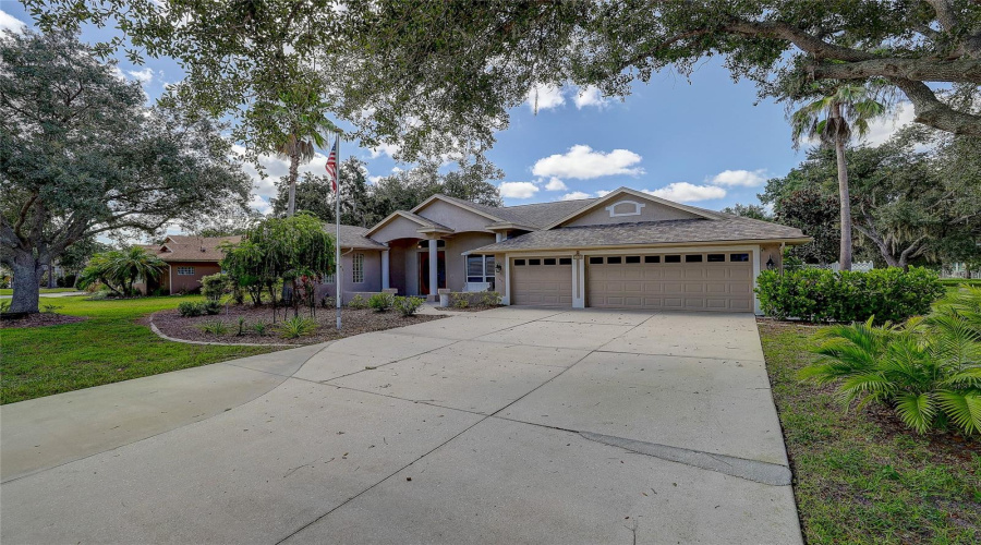Bradenton, Florida 34212, 5 Bedroom Bedrooms, ,2 Bathroombathrooms,Residential,For Sale,Mill,0,Mfra4704077