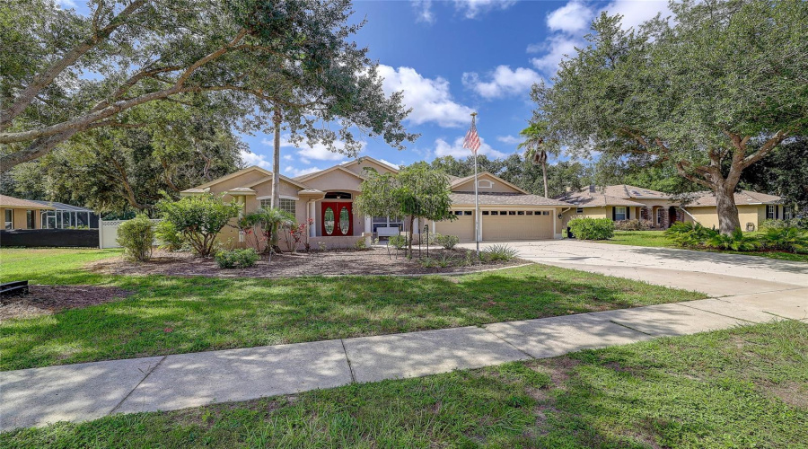 Bradenton, Florida 34212, 5 Bedroom Bedrooms, ,2 Bathroombathrooms,Residential,For Sale,Mill,0,Mfra4704077