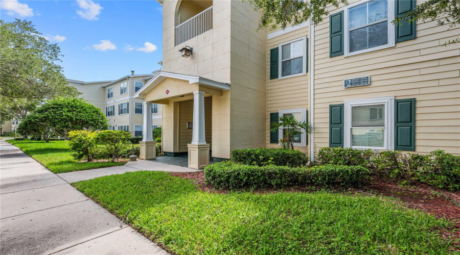 Tampa, Florida 33647, 2 Bedroom Bedrooms, ,2 Bathroombathrooms,Residential,For Sale,Bridle Club,0,Mfrtb8541747