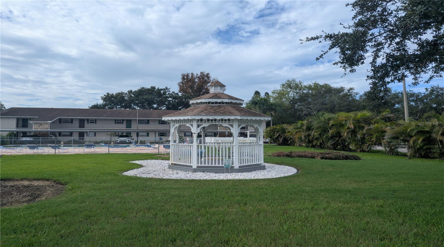 Seminole, Florida 33772, 2 Bedroom Bedrooms, ,2 Bathroombathrooms,Residential,For Sale,113Th,0,Mfrw7888779