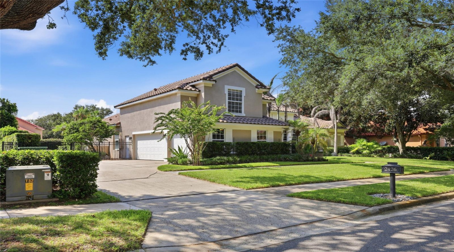 Orlando, Florida 32835, 4 Bedroom Bedrooms, ,4 Bathroombathrooms,Residential,For Sale,Baesel View,0,Mfro6435500