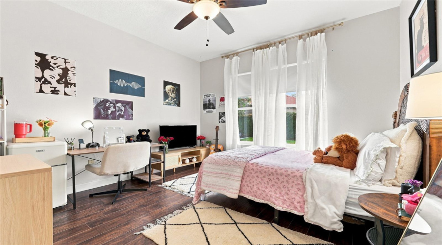 Orlando, Florida 32835, 4 Bedroom Bedrooms, ,4 Bathroombathrooms,Residential,For Sale,Baesel View,0,Mfro6435500