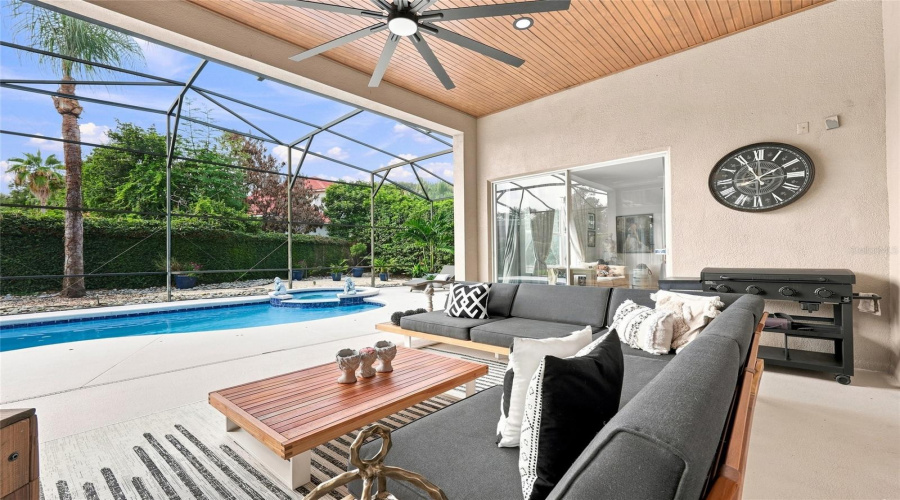 Orlando, Florida 32835, 4 Bedroom Bedrooms, ,4 Bathroombathrooms,Residential,For Sale,Baesel View,0,Mfro6435500