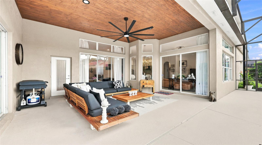 Orlando, Florida 32835, 4 Bedroom Bedrooms, ,4 Bathroombathrooms,Residential,For Sale,Baesel View,0,Mfro6435500