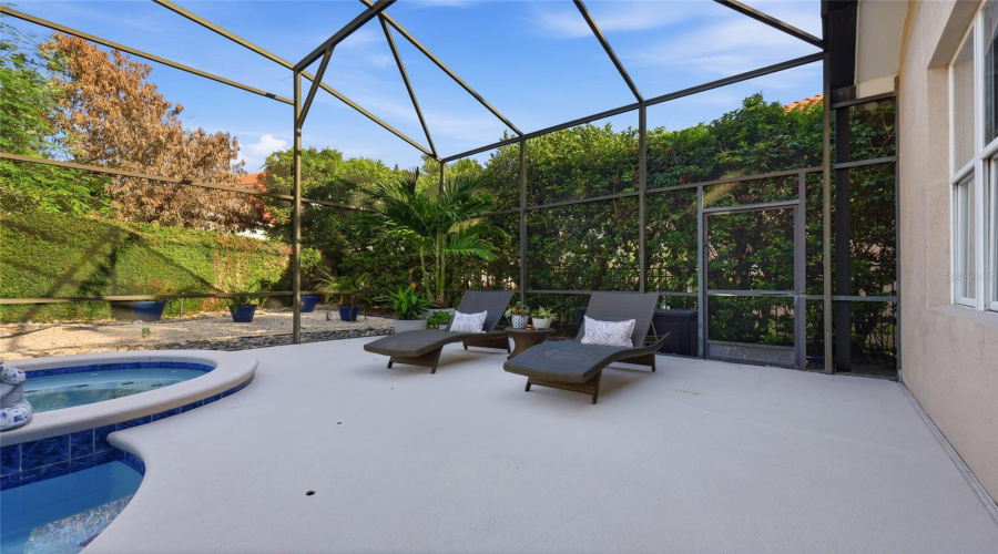 Orlando, Florida 32835, 4 Bedroom Bedrooms, ,4 Bathroombathrooms,Residential,For Sale,Baesel View,0,Mfro6435500