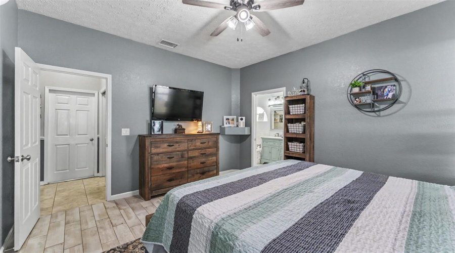 Lakeland, Florida 33809, 3 Bedroom Bedrooms, ,2 Bathroombathrooms,Residential,For Sale,Hidden,0,Mfrl4964527
