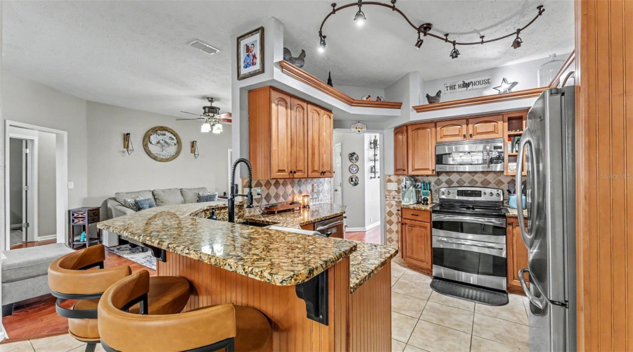 Lakeland, Florida 33809, 3 Bedroom Bedrooms, ,2 Bathroombathrooms,Residential,For Sale,Hidden,0,Mfrl4964527