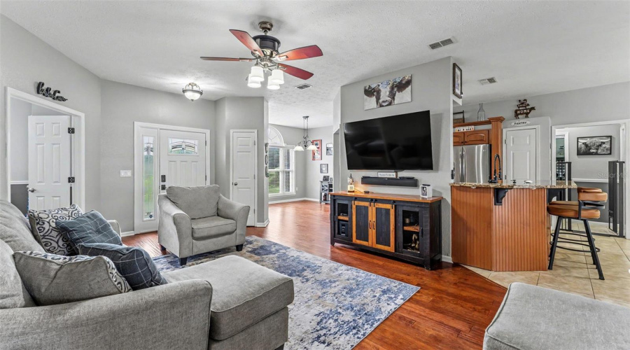 Lakeland, Florida 33809, 3 Bedroom Bedrooms, ,2 Bathroombathrooms,Residential,For Sale,Hidden,0,Mfrl4964527