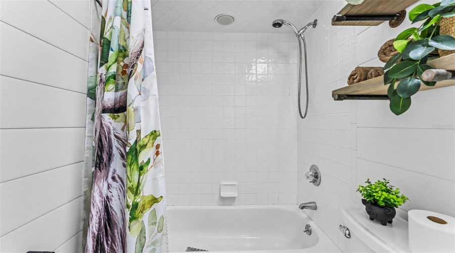 Lakeland, Florida 33809, 3 Bedroom Bedrooms, ,2 Bathroombathrooms,Residential,For Sale,Hidden,0,Mfrl4964527