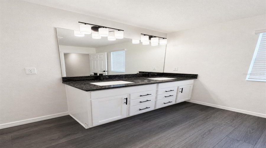 Parrish, Florida 34219, 5 Bedroom Bedrooms, ,3 Bathroombathrooms,Residential,For Sale,Sandy Bluffs,0,Mfrfc321007