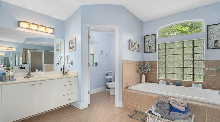 Ormond Beach, Florida 32174, 5 Bedroom Bedrooms, ,3 Bathroombathrooms,Residential,For Sale,Cotton Mill,0,Mfrv4949242